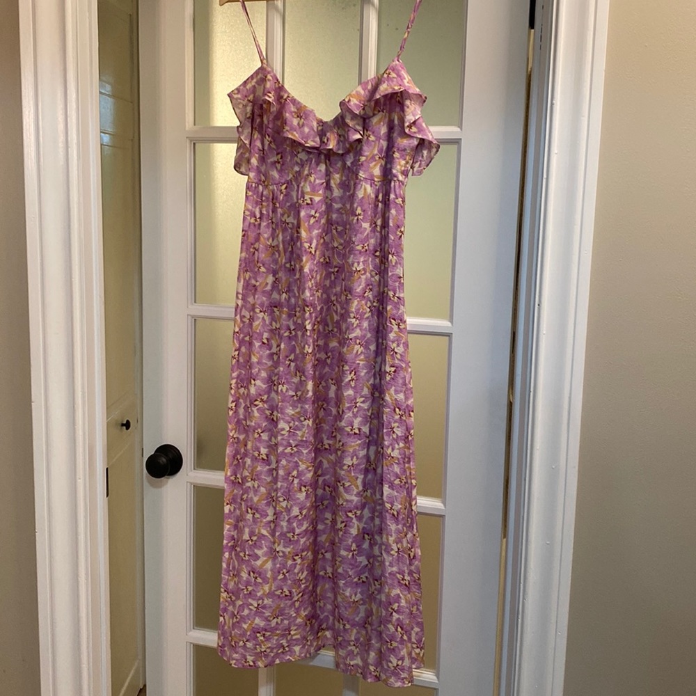 Beautiful flowy floral dress